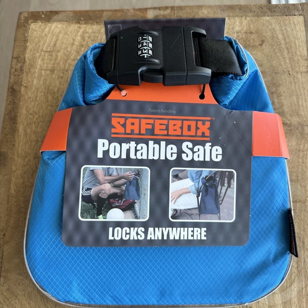 Lewis N. Clark Safebox portable safe new with tags blue